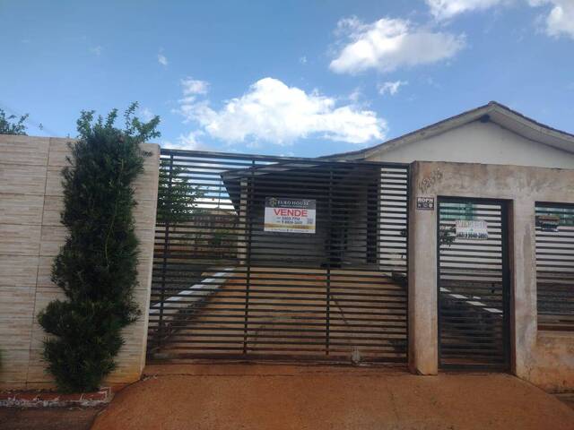 #988 - Casa para Venda em Arapongas - PR - 1