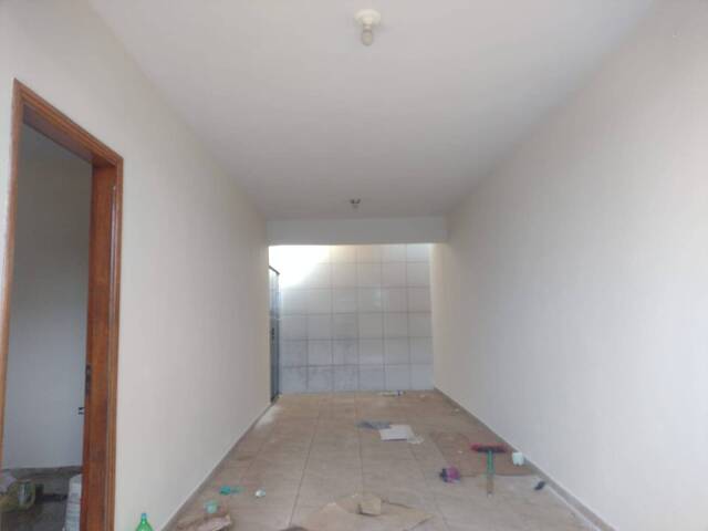 #990 - Casa para Venda em Arapongas - PR - 3