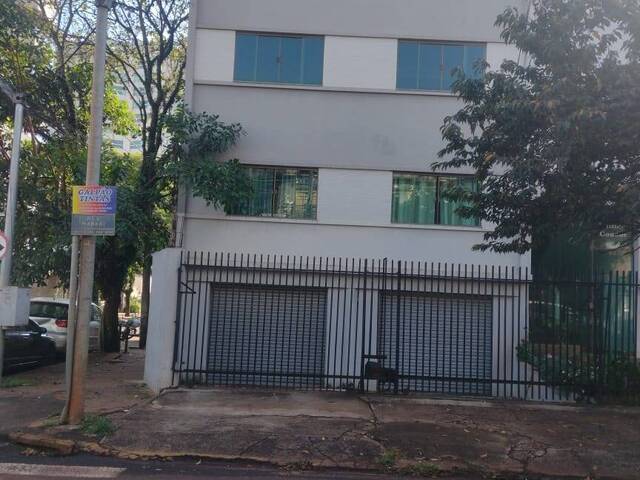 #985 - Apartamento para Venda em Arapongas - PR - 2