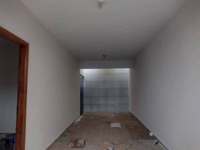 #990 - Casa para Venda em Arapongas - PR - 3