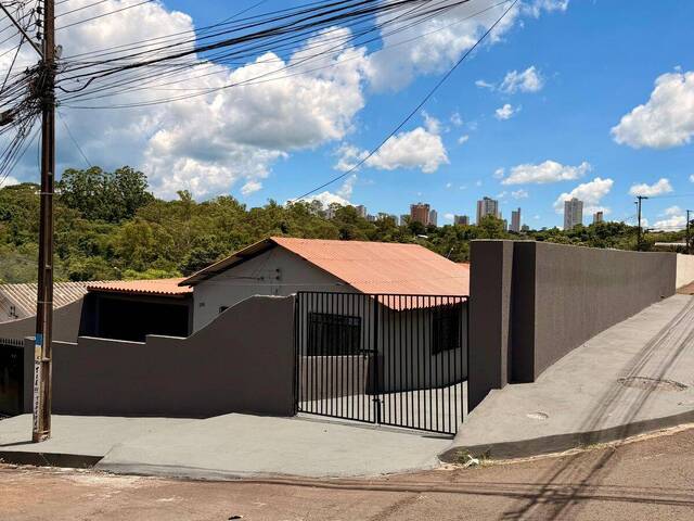 #996 - Casa para Venda em Arapongas - PR - 2