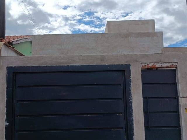 #1002 - Casa para Venda em Arapongas - PR - 2
