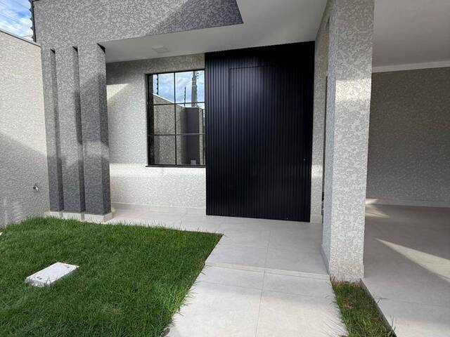 #1004 - Casa para Venda em Arapongas - PR - 2