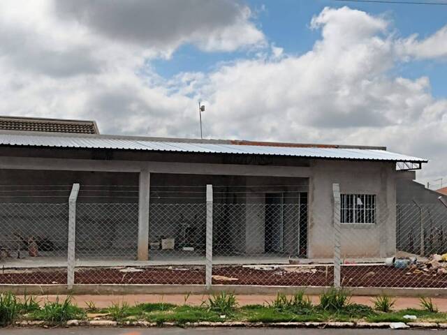 #1021 - Sala para Venda em Arapongas - PR - 3