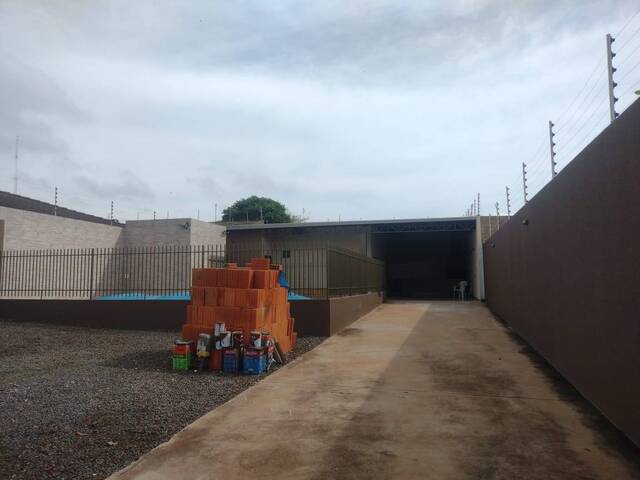 #1022 - Casa para Locação em Arapongas - PR - 2