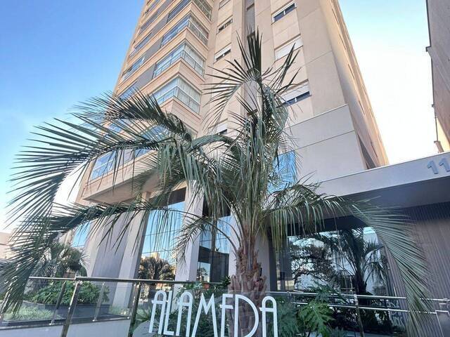 #1033 - Apartamento para Venda em Arapongas - PR - 1