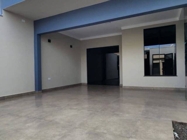 #1064 - Casa para Venda em Arapongas - PR - 2
