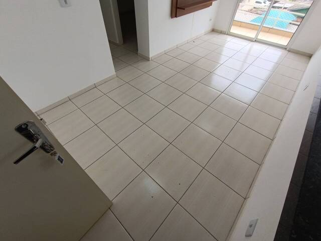 #1067 - Apartamento para Locação em Arapongas - PR - 3